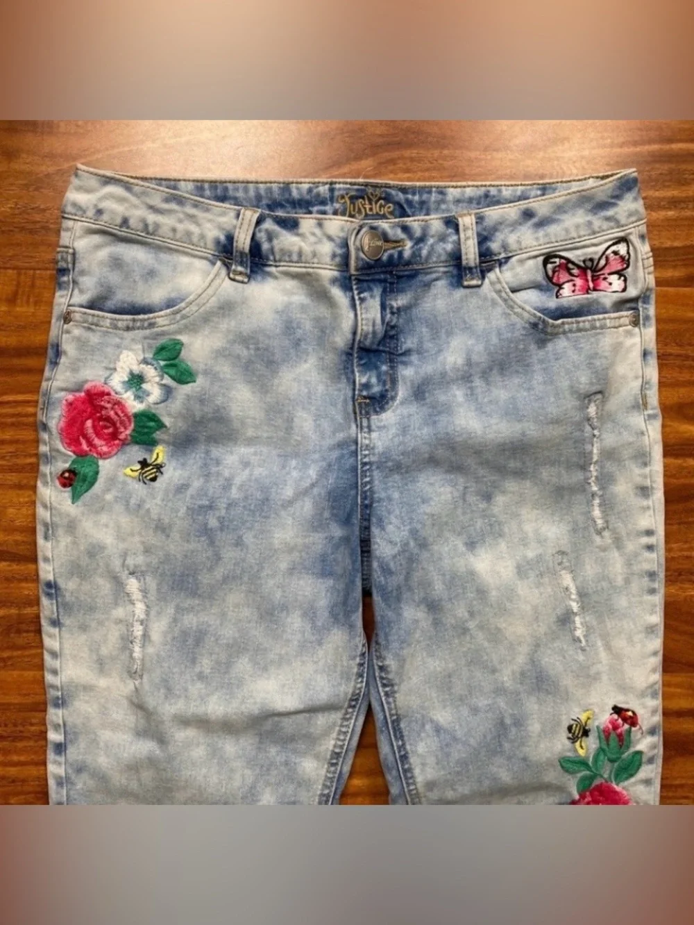 3/$25 Justice Girls Blue Acid Wash Floral Embroidered Crop Jeans Size 14 Plus